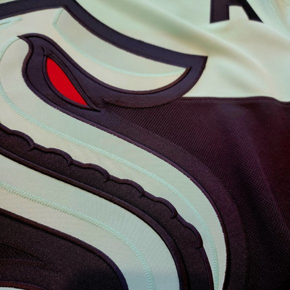 Kraken Reverse Retro - Picture 2 of 8